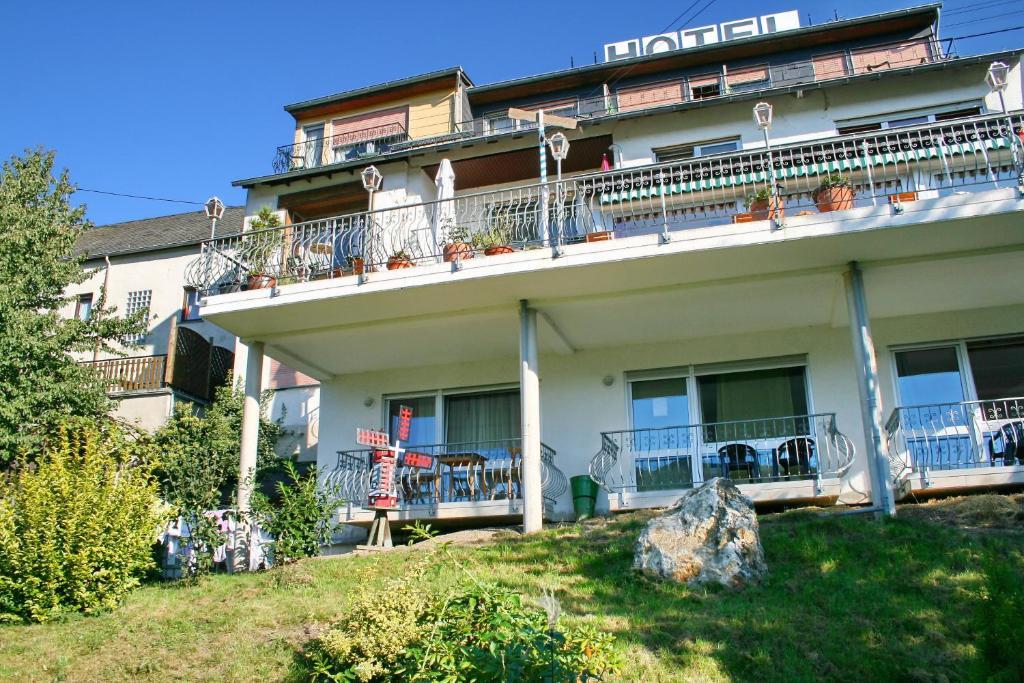 Hotel Restaurant Moselblick Wintrich Exteriér fotografie